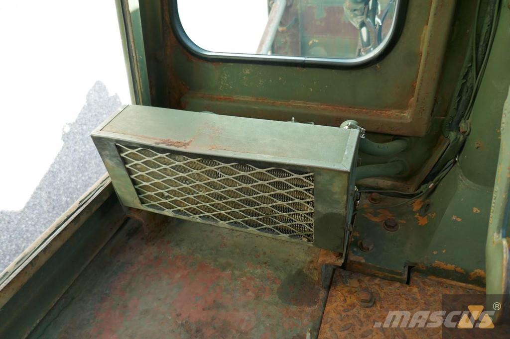 CAT D7G Ex-army Dozers - Tratores rastos