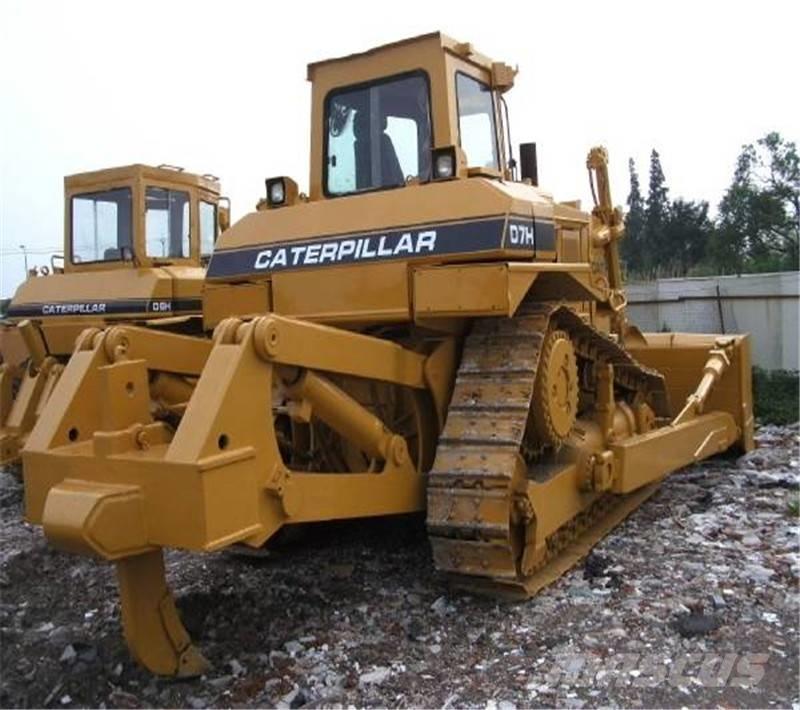CAT D7H Dozers - Tratores rastos