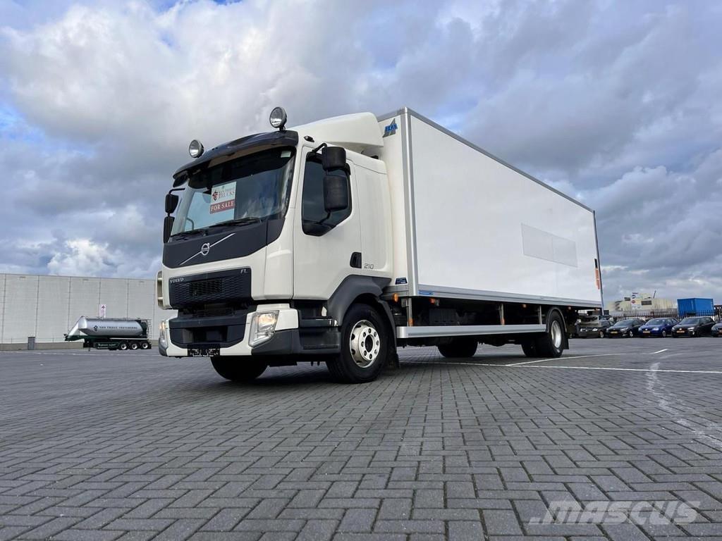 Volvo FL210 Camiões de caixa fechada