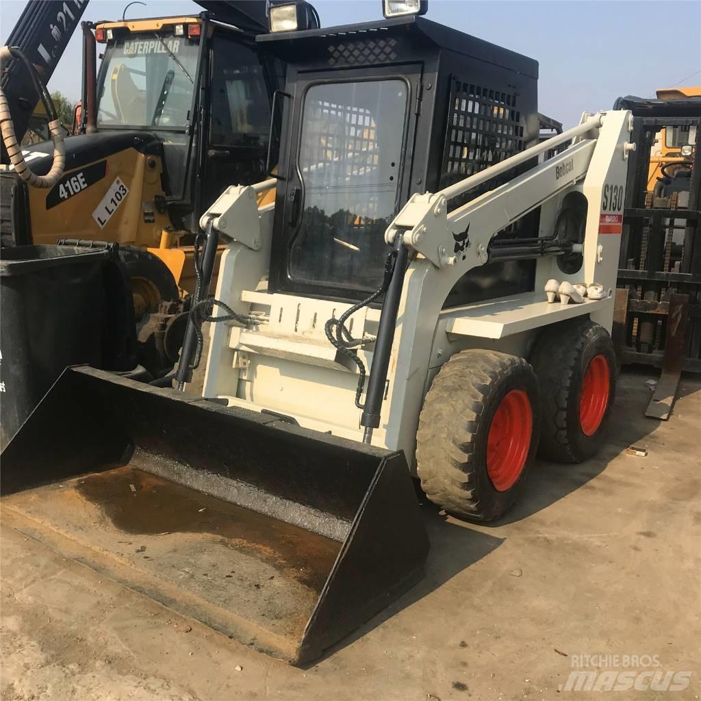 Bobcat S 130 Carregadoras de direcção deslizante
