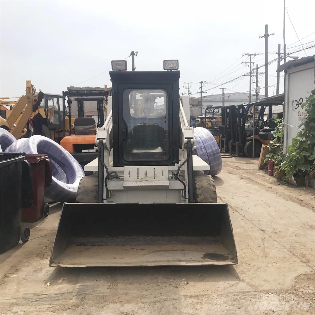 Bobcat S 130 Carregadoras de direcção deslizante