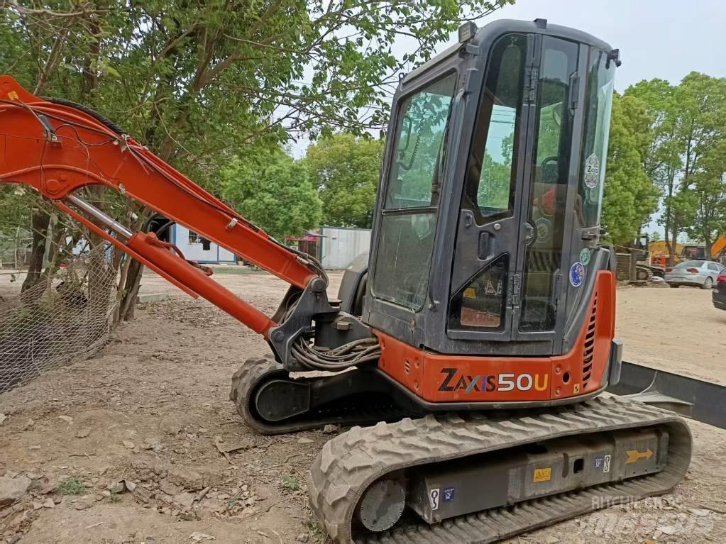 Hitachi ZX50U Mini Escavadoras <7t