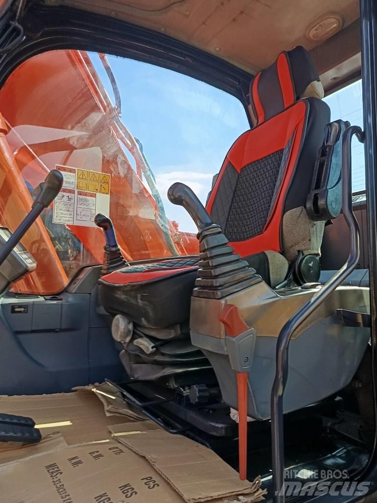 Doosan DX150 LC Escavadoras de rastos