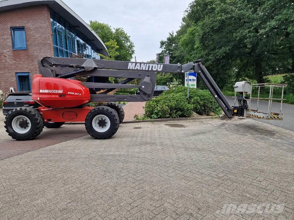 Manitou 200 ATJ Elevadores braços articulados