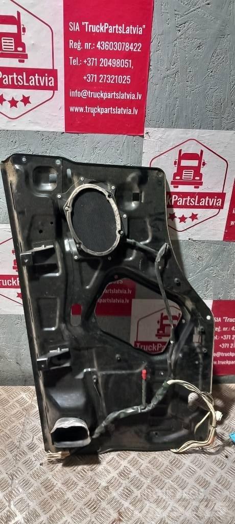 Scania R 440  1534512 Cabines e interior