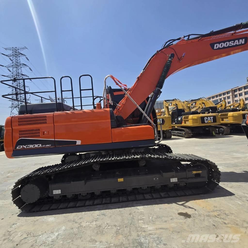 Doosan DX 300 LC Mini Escavadoras <7t