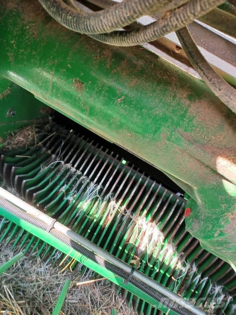 McHale V660 Enfardadeira de rolos