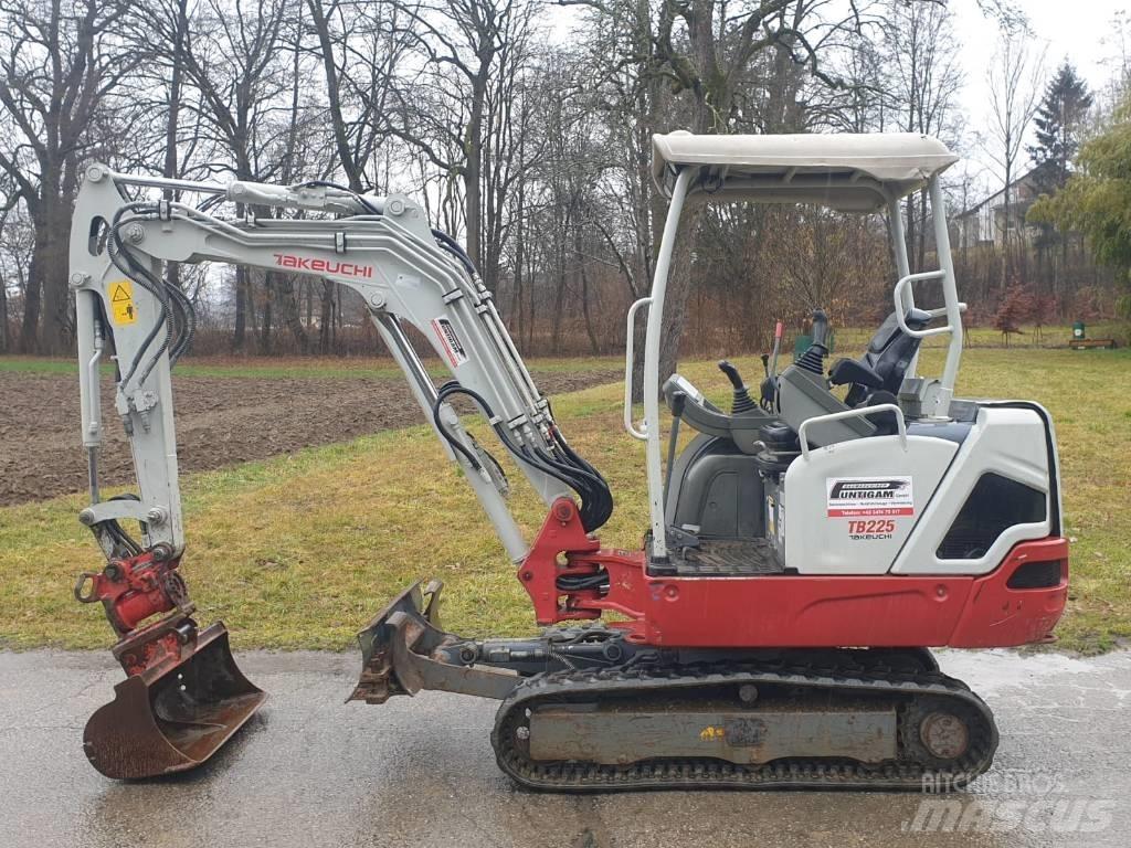 Takeuchi TB 225 Mini Escavadoras <7t