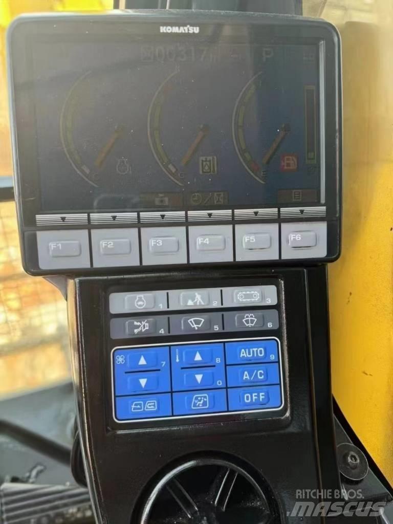 Komatsu 450LC-8 Escavadoras de rastos