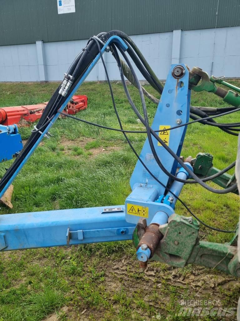 Lemken EuroTitan 10 Charruas reversíveis