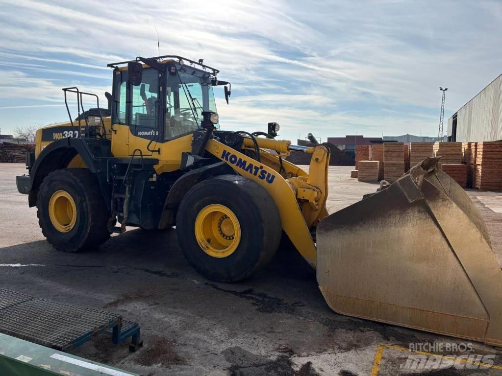Komatsu WA 380-8 Pás carregadoras de rodas