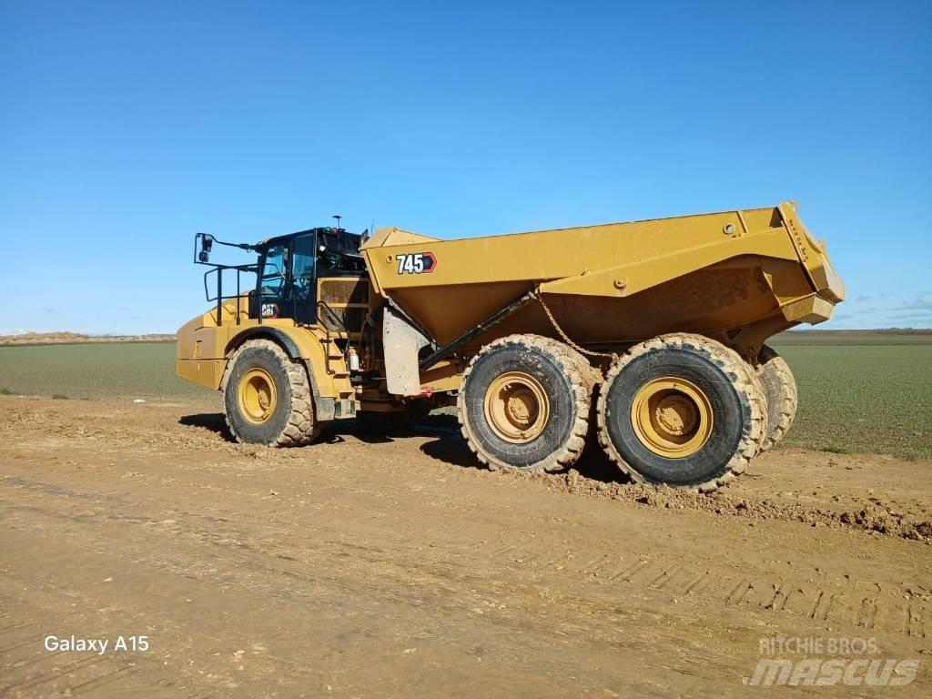 CAT 745 Camiões articulados