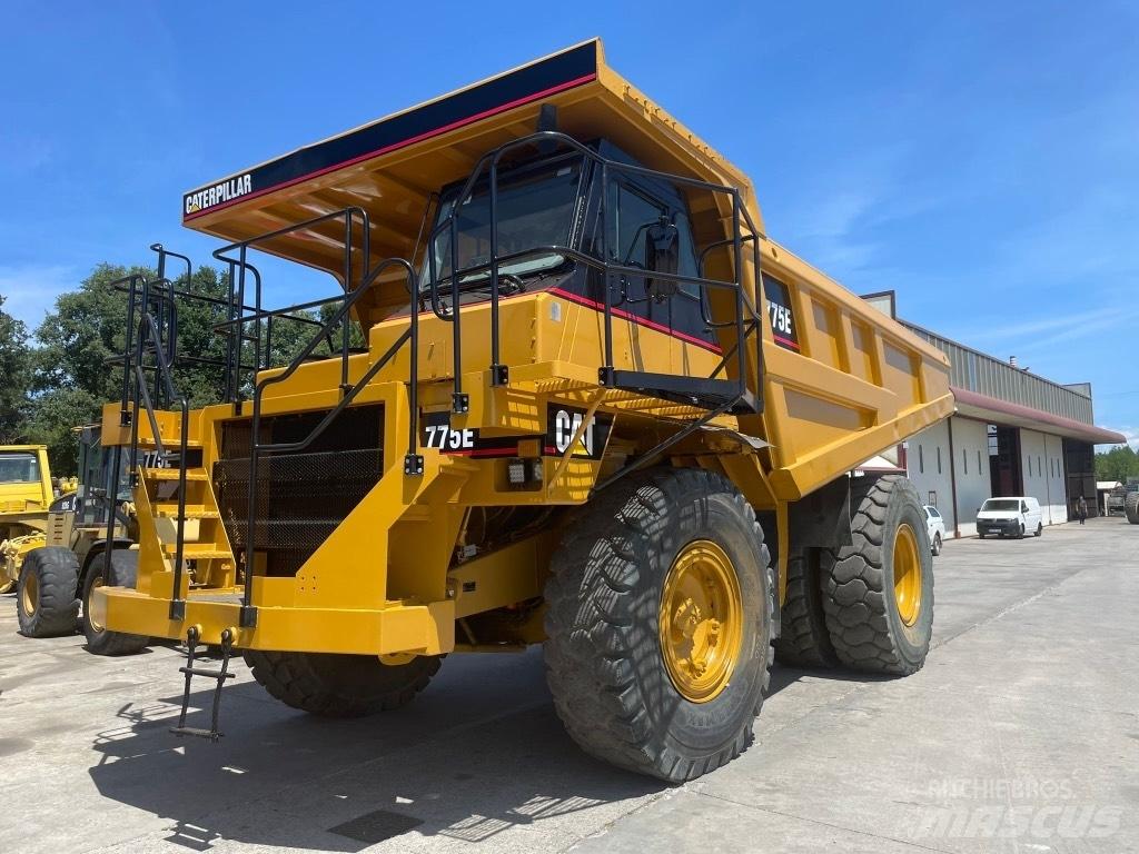 CAT Dumper 775E Camiőes dumper basculantes rígidos