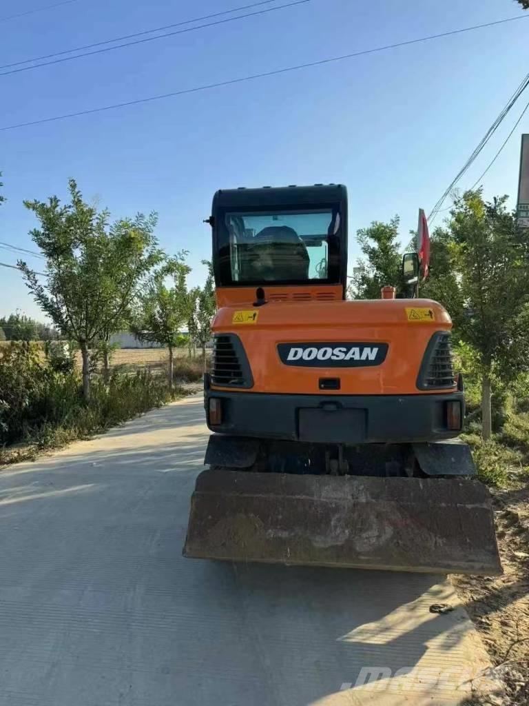 Doosan DX 60 Mini Escavadoras <7t