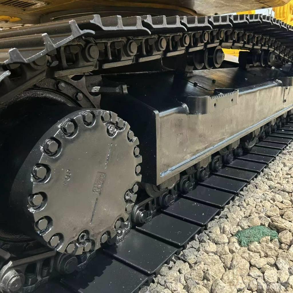 Komatsu PC 200-8 Escavadoras de rastos