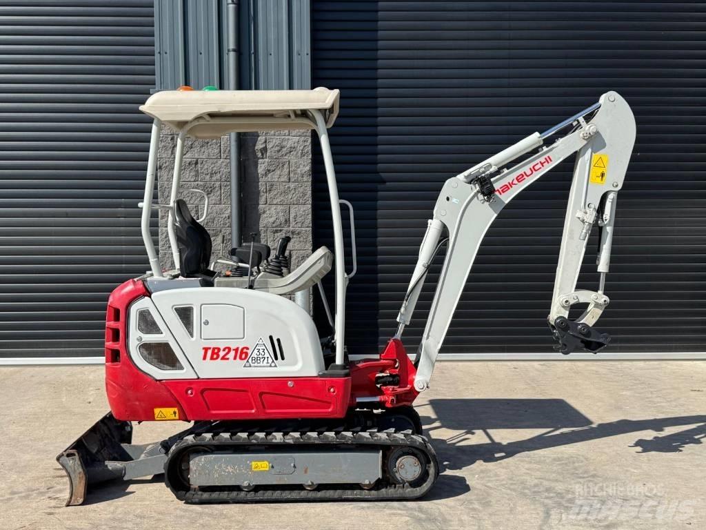 Takeuchi TB 216 Mini Escavadoras <7t
