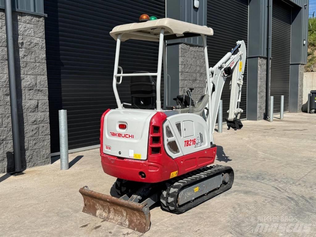 Takeuchi TB 216 Mini Escavadoras <7t