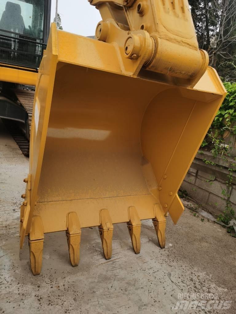 Komatsu PC 220-7 Escavadoras de rastos