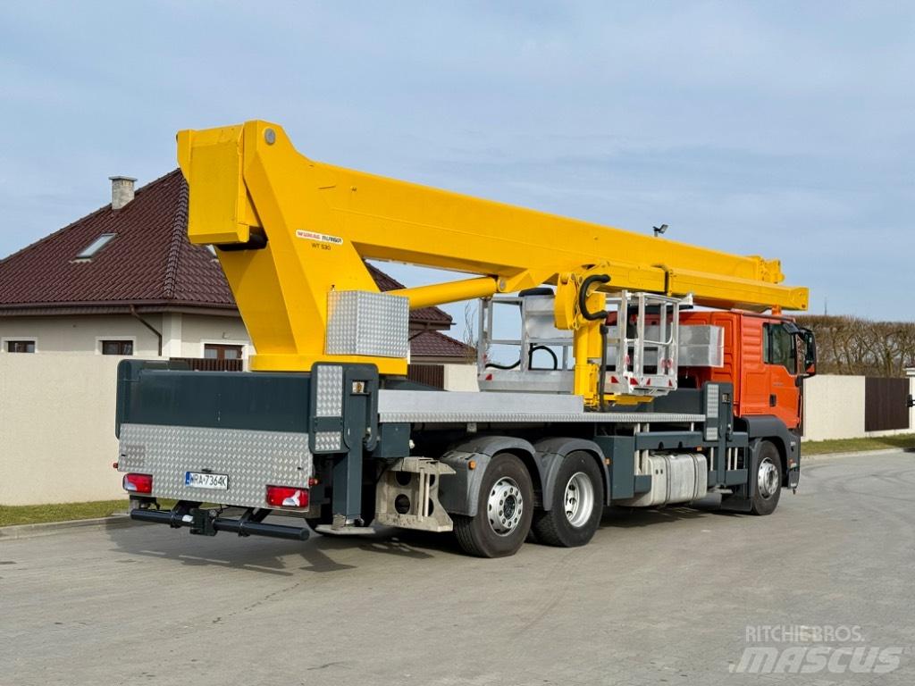 Wumag WT 530 Plataformas aéreas montadas em camião