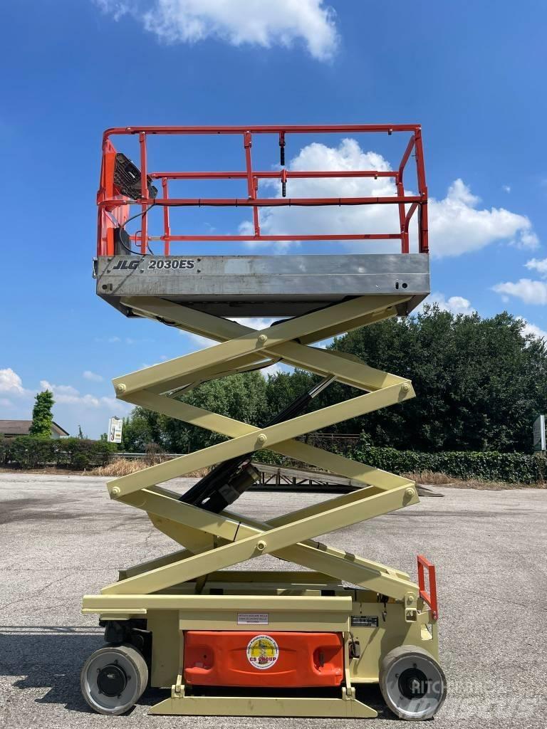 JLG 2030 ES Elevadores de tesoura