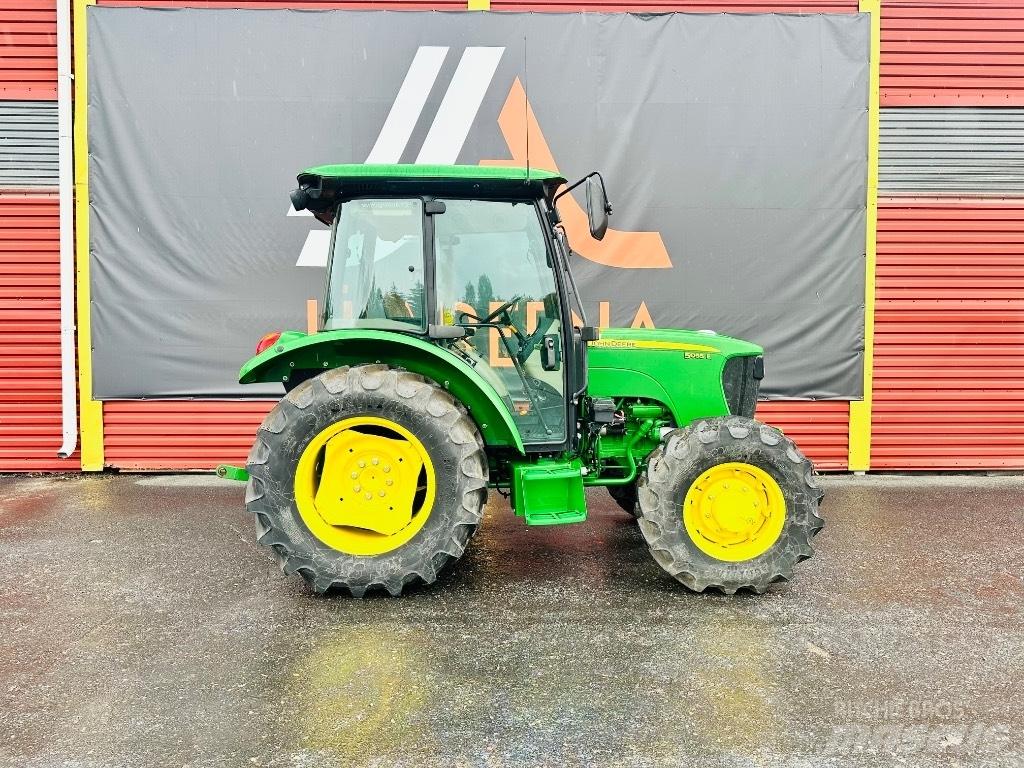 John Deere 5055 E Tratores Agrícolas usados