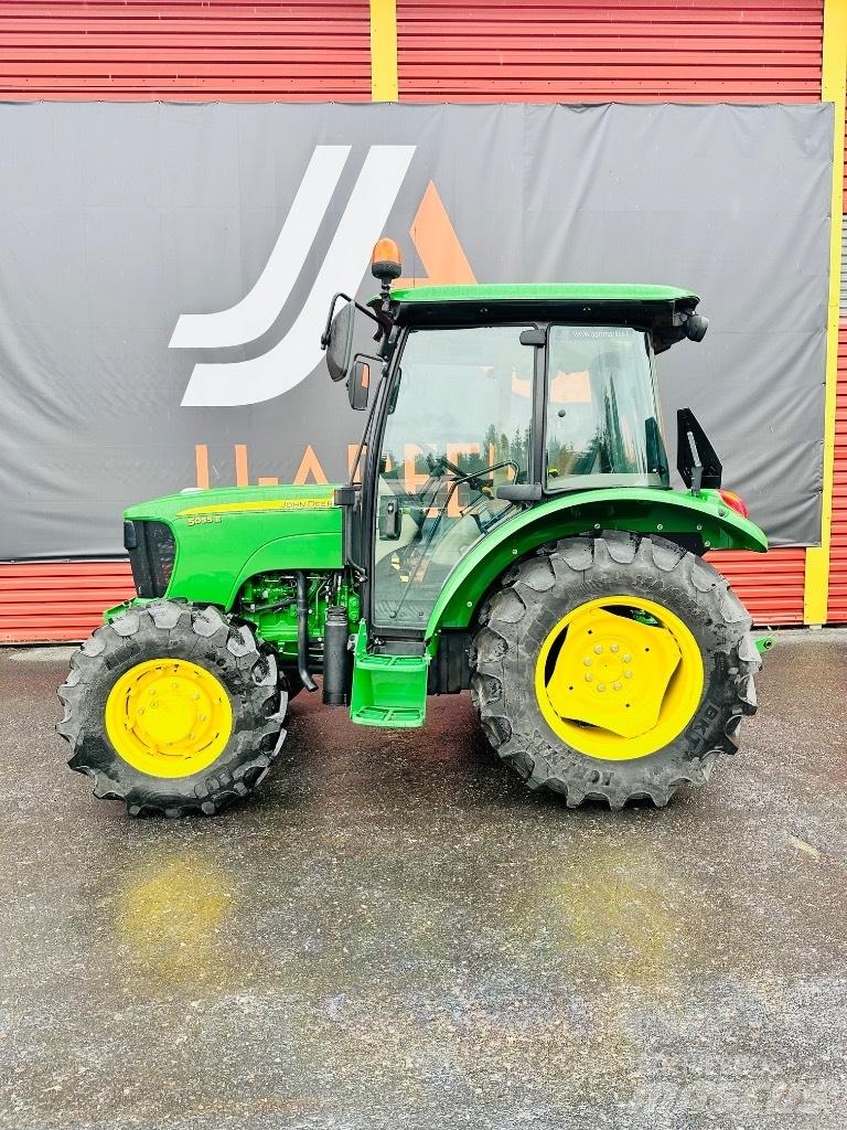 John Deere 5055 E Tratores Agrícolas usados