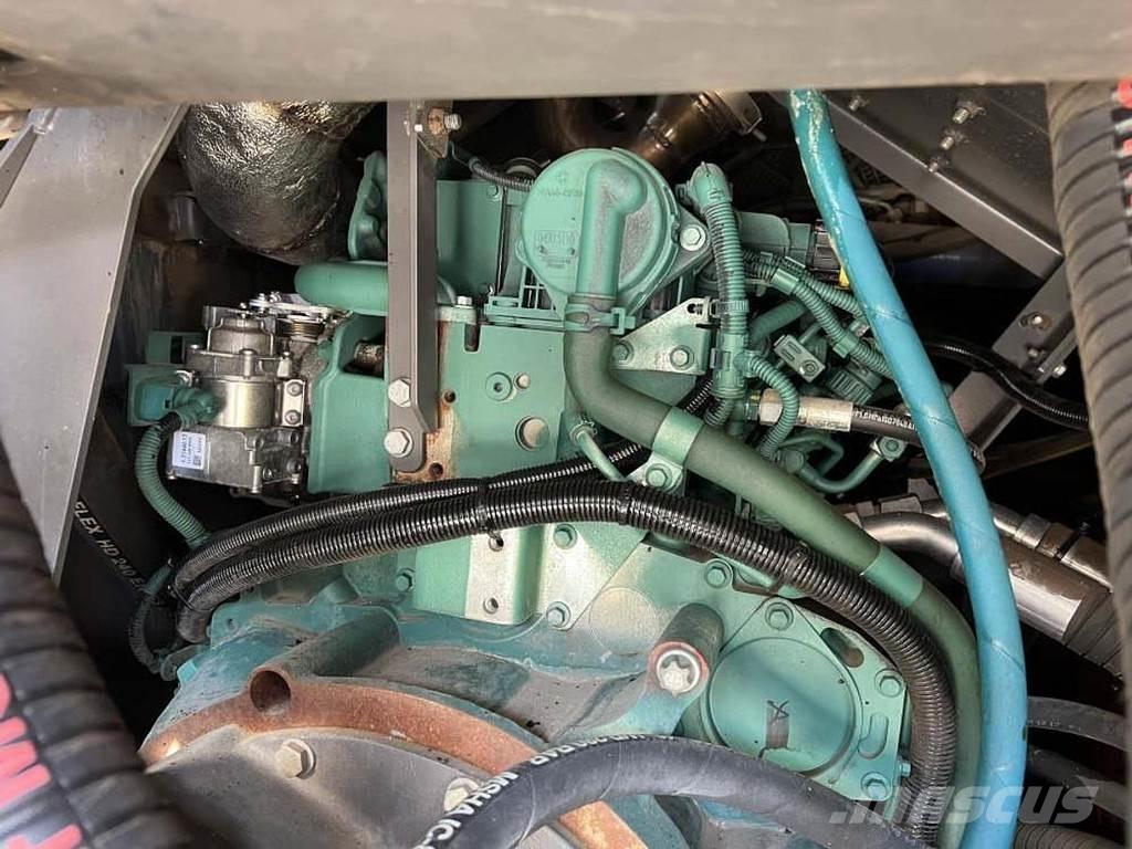 Volvo P 6870D Pavimentadoras de asfalto