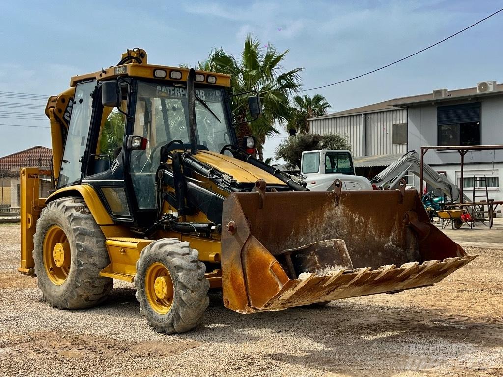 CAT 438 C Retroescavadoras