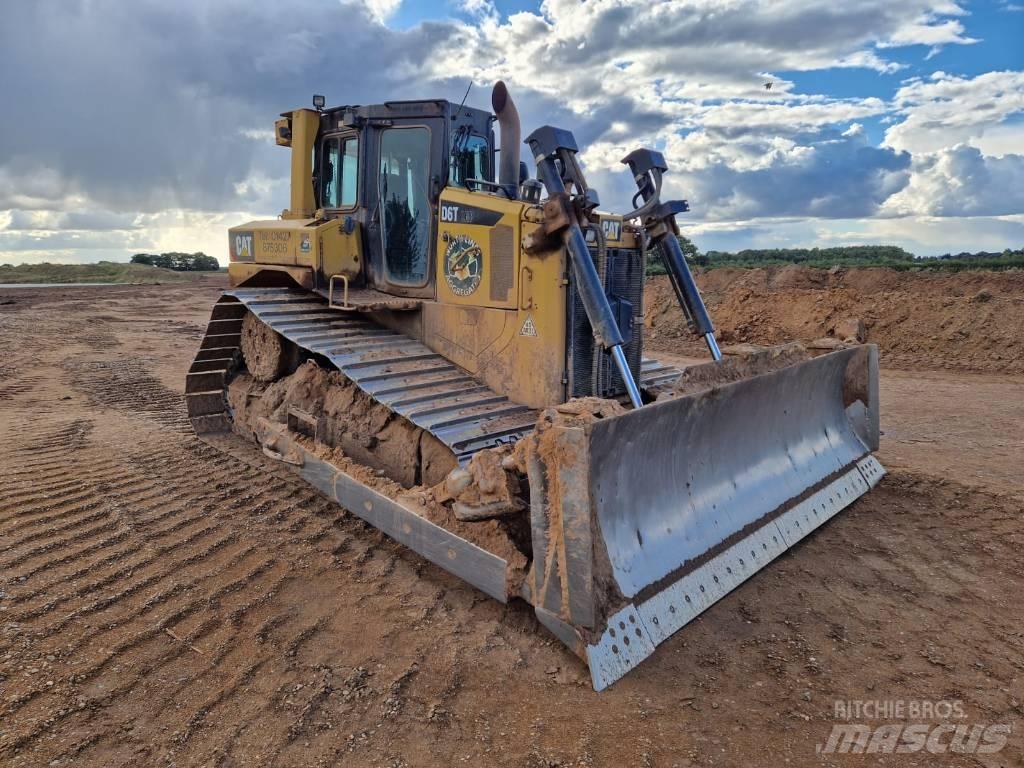 CAT D 6 T LGP Dozers - Tratores rastos