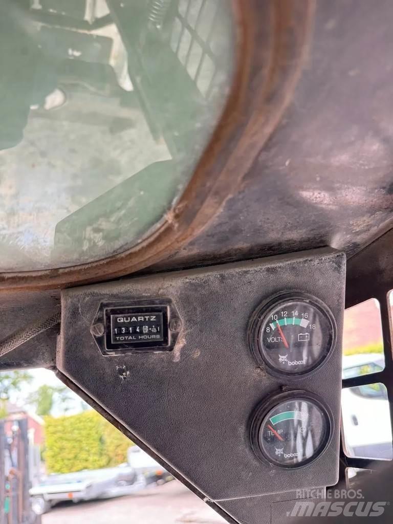 Bobcat 463 Carregadoras de direcção deslizante