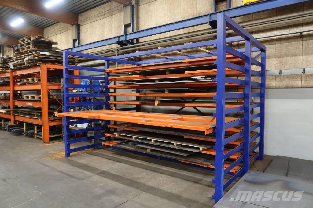  PALLEREOL MED UDTRÆK Racks para paletes