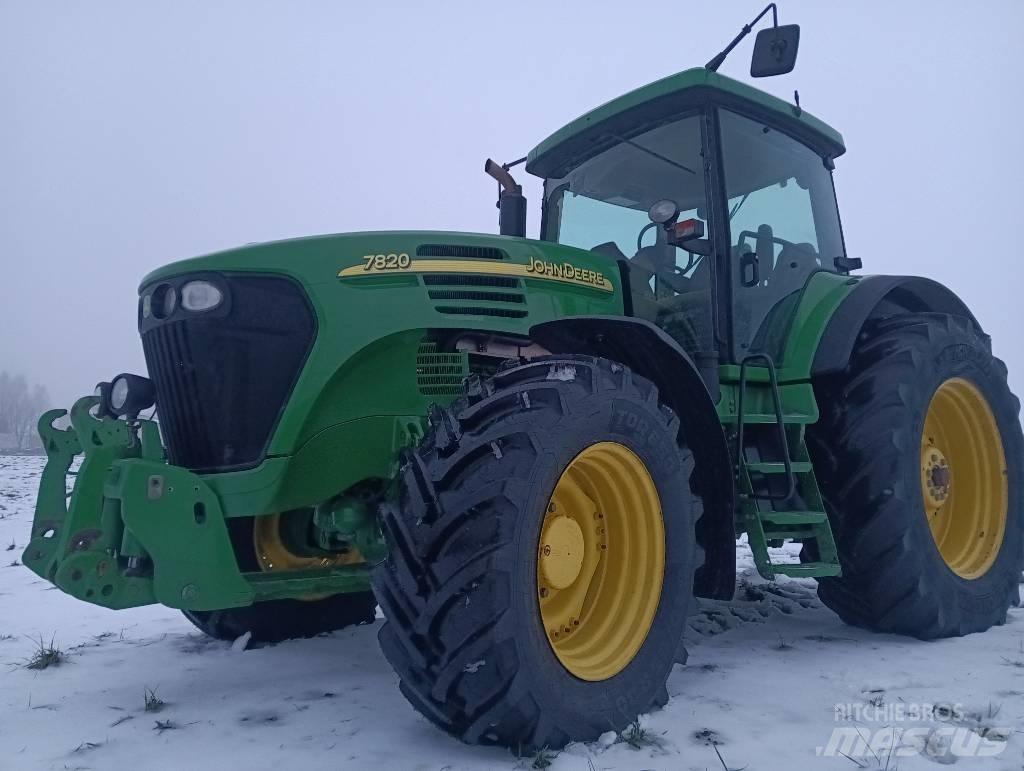 John Deere 7820 Tratores Agrícolas usados