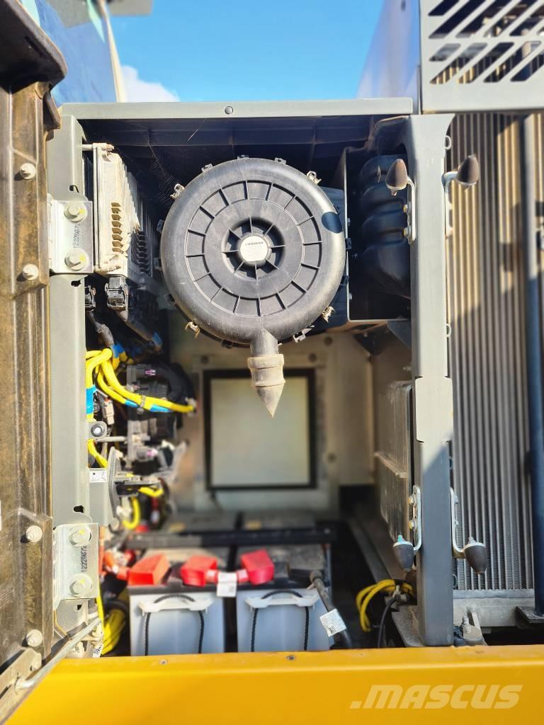 Liebherr R 930 LC Escavadoras de rastos