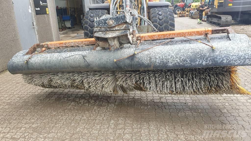  kost 335cm Outros limpa-neves e máquinas de limpeza viária