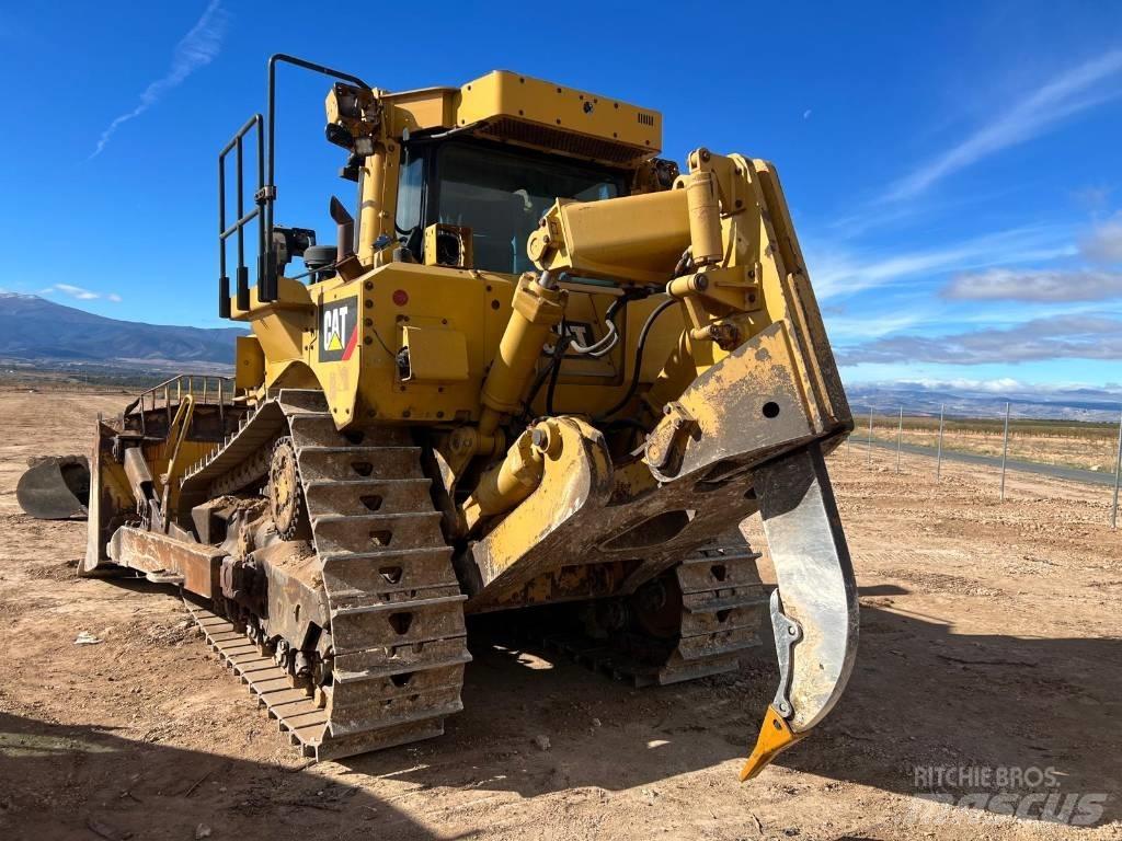 CAT D 8 T Dozers - Tratores rastos