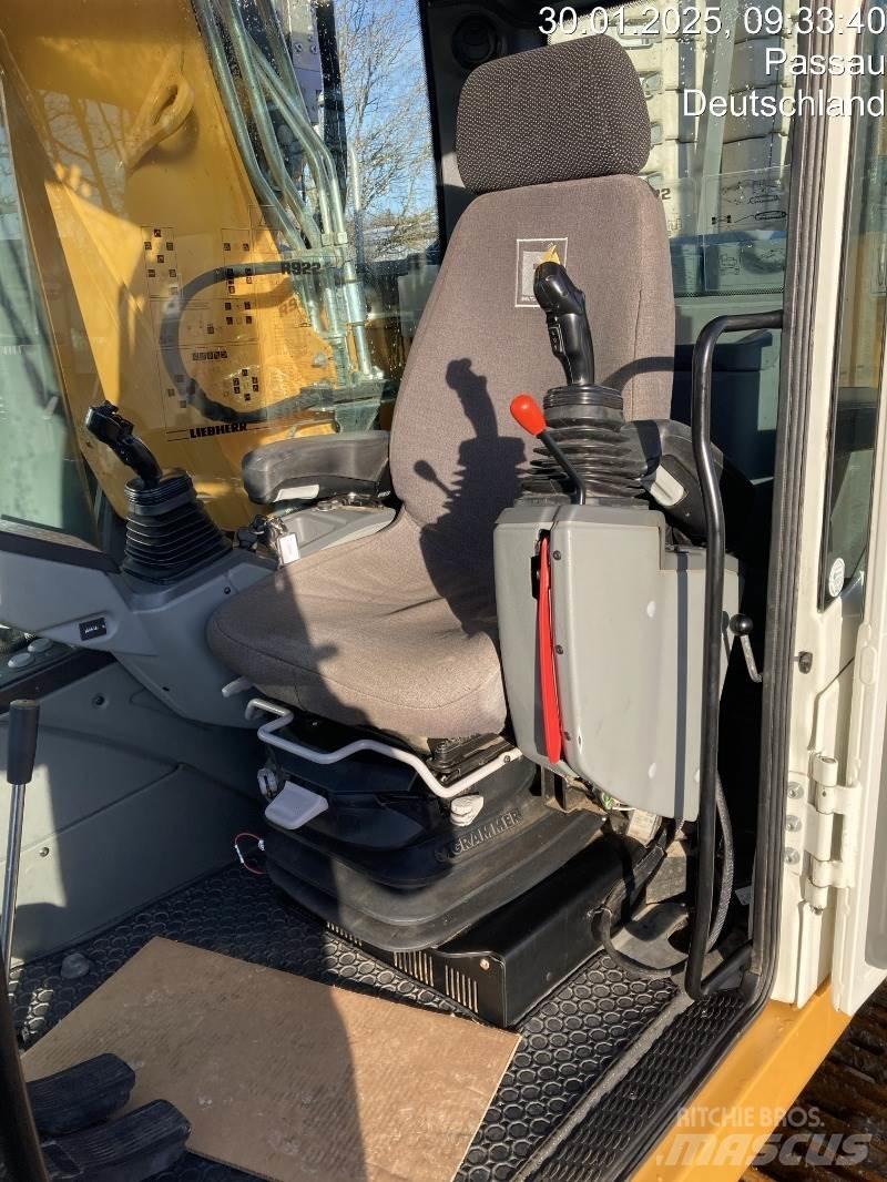 Liebherr R922 Escavadoras de rastos