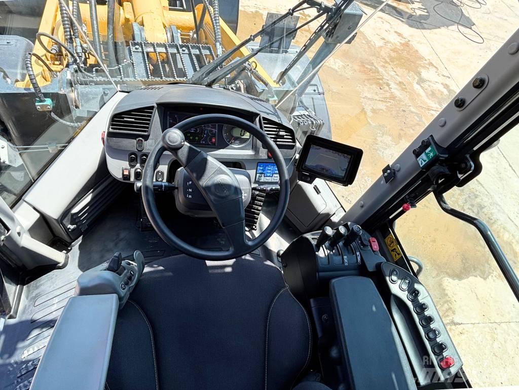 Komatsu WA380-8E0 Pás carregadoras de rodas