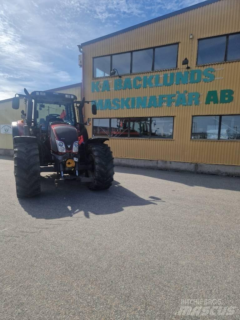 Valtra N143 Tratores Agrícolas usados