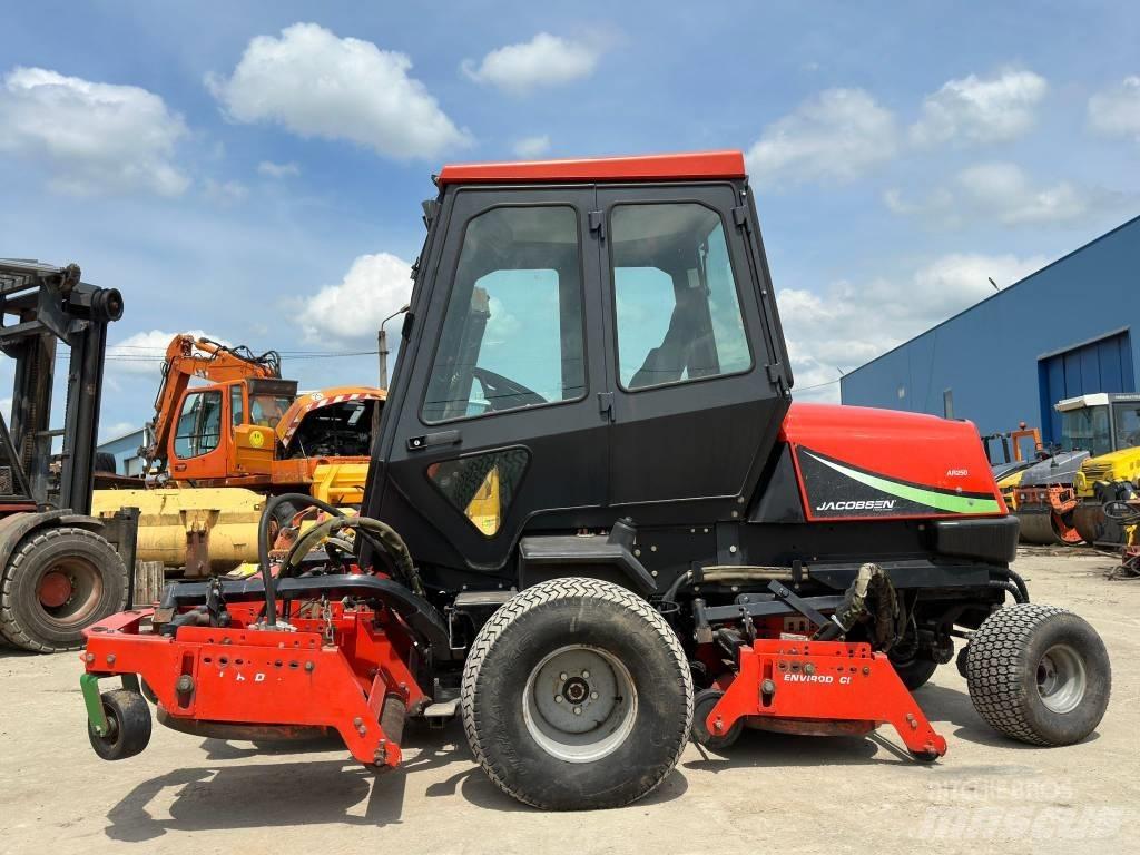 Jacobsen AR250 Corta-Relvas Riders