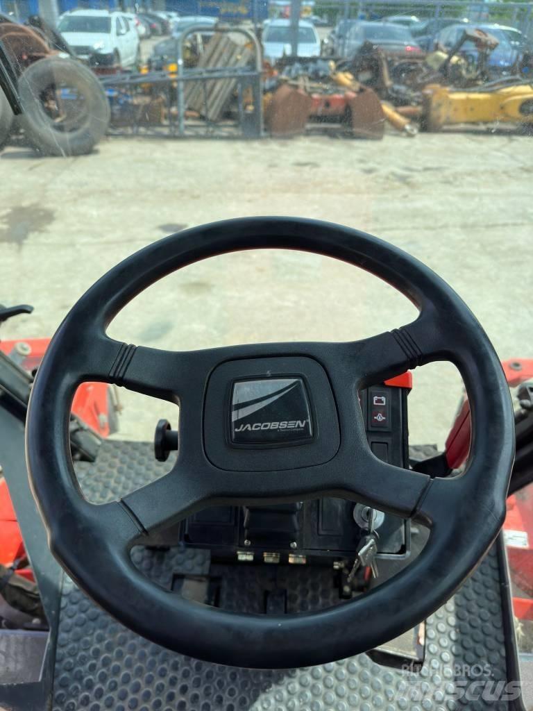 Jacobsen AR250 Corta-Relvas Riders