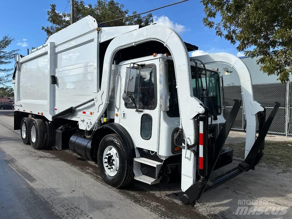 Mack MRU 613 Camiões de lixo