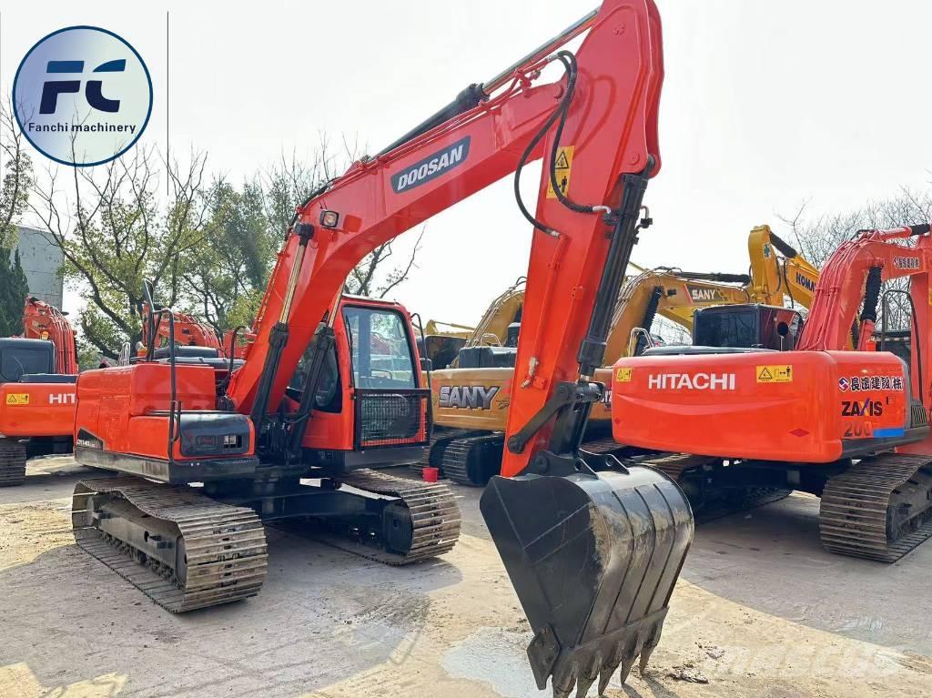 Doosan DX 140 LC Escavadoras de rastos