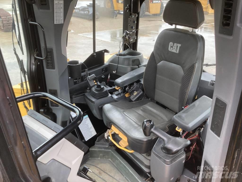 CAT D 6 LGP Dozers - Tratores rastos