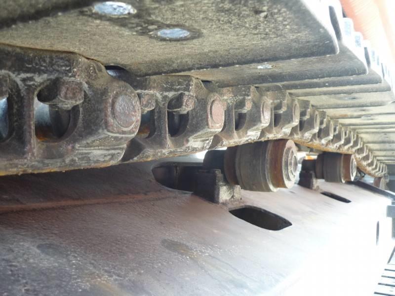 Hitachi ZX 225 US Escavadoras de rastos