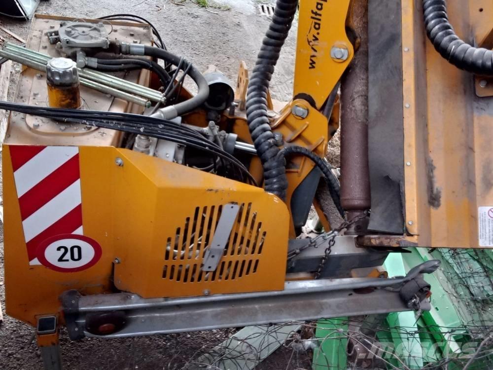 Femac DOC 400A Espaços verdes - Outros
