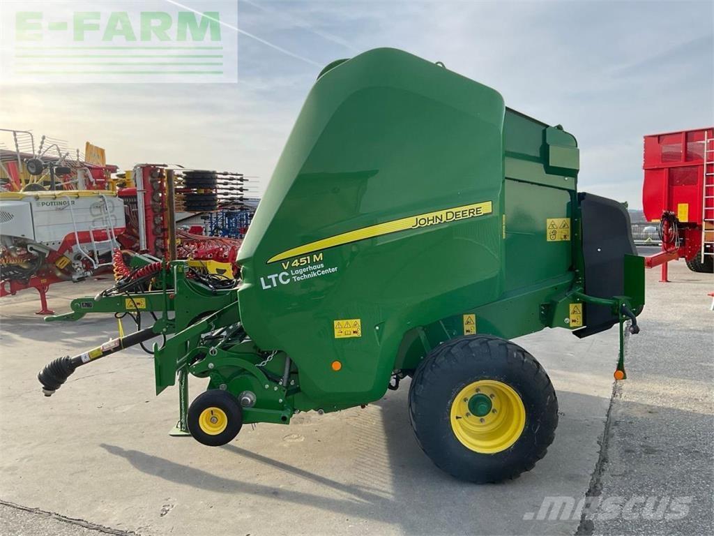 John Deere V451 M Enfardadeira de fardos quadrados