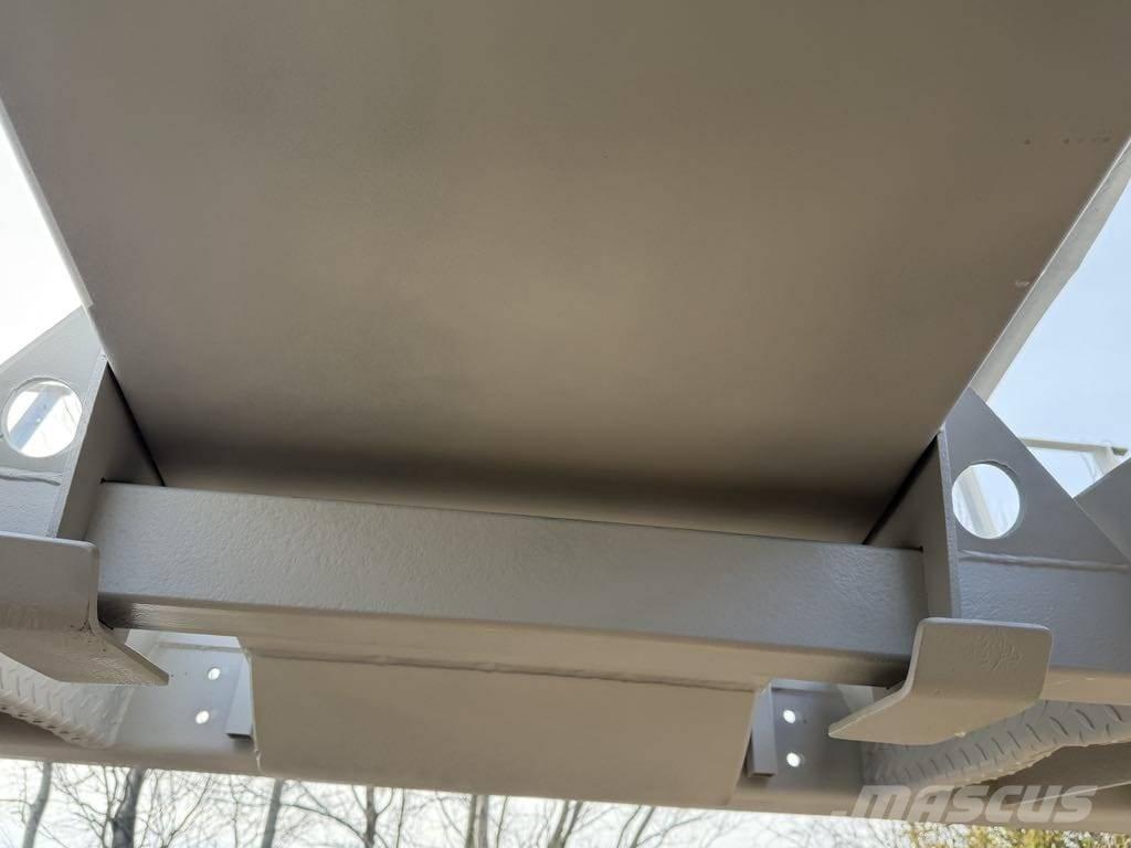 Mercedes-Benz Actros Camiões de transporte de máquinas florestais