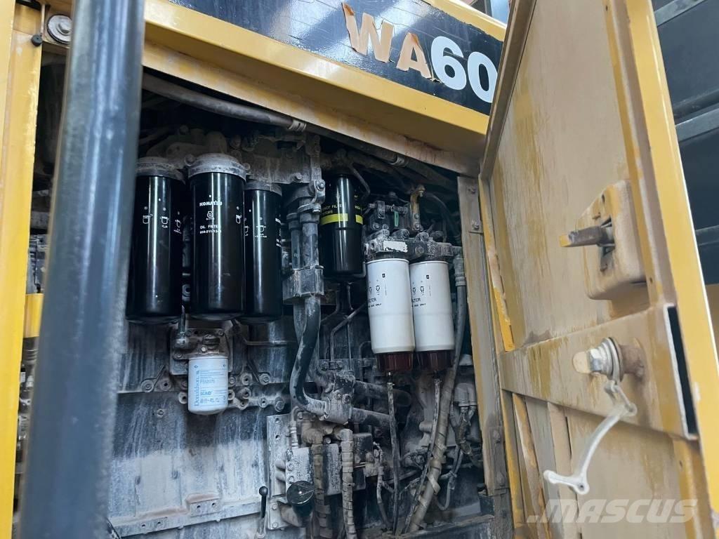 Komatsu WA 600-6 Pás carregadoras de rodas