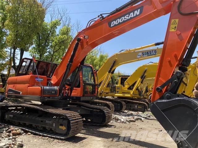 Doosan DX 225 LC Escavadoras de rastos