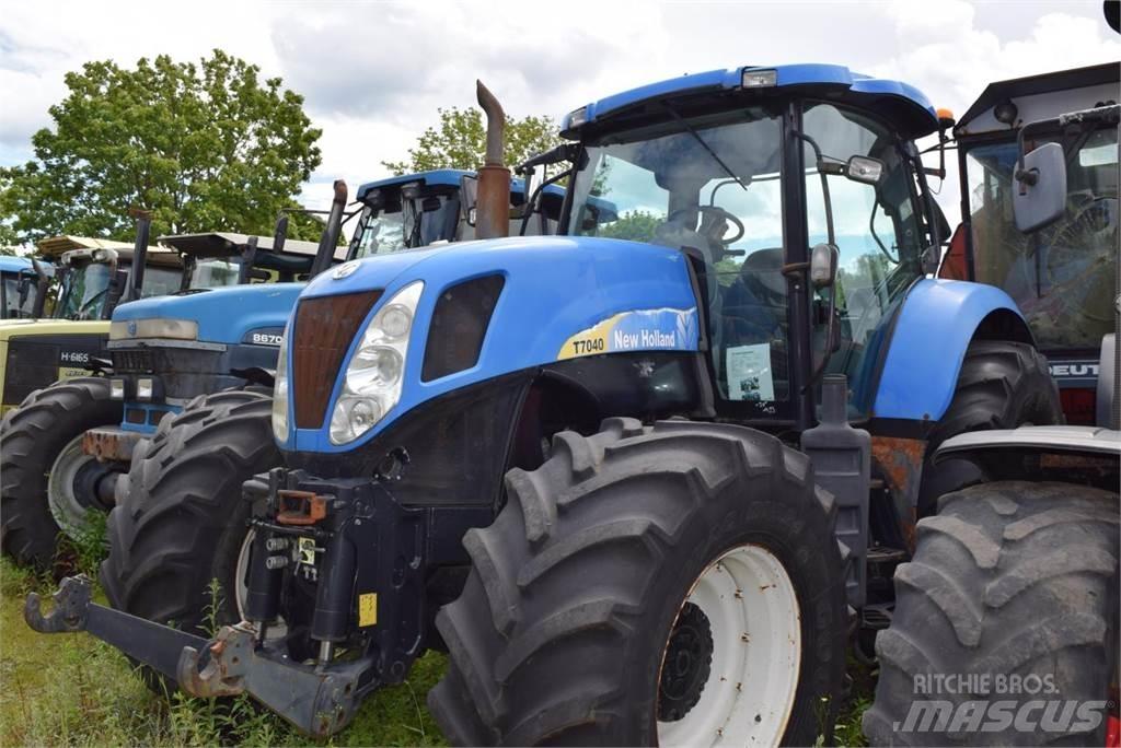 New Holland T 7040 Tratores Agrícolas usados